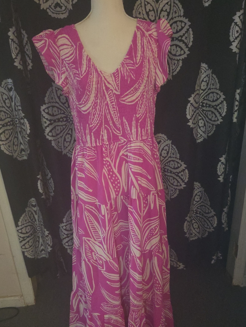 Pretttgarden Magenta Print V-Neck Maxi Dress